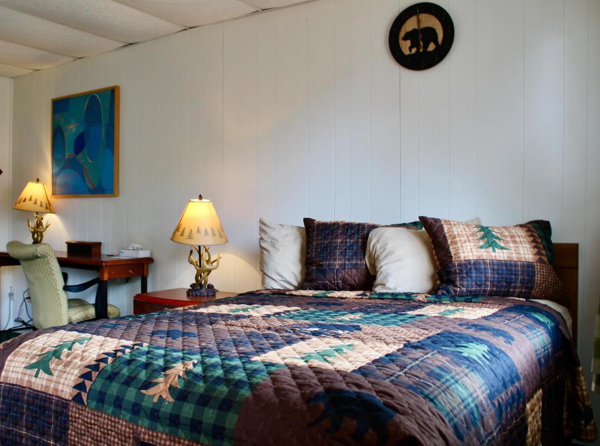 Motel Montreal Lake George Eksteriør bilde